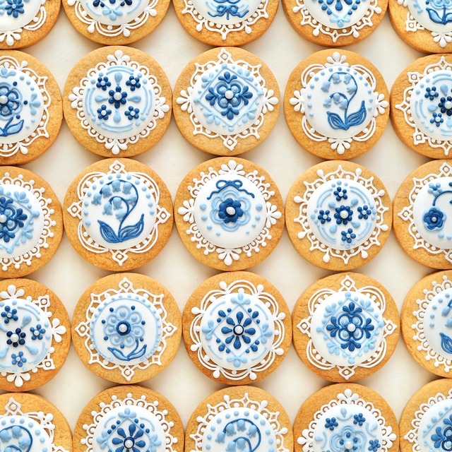 lacesableの代表商品 ブルーローズのレースサブレ【3枚入】ギフトセット(クリアケース)