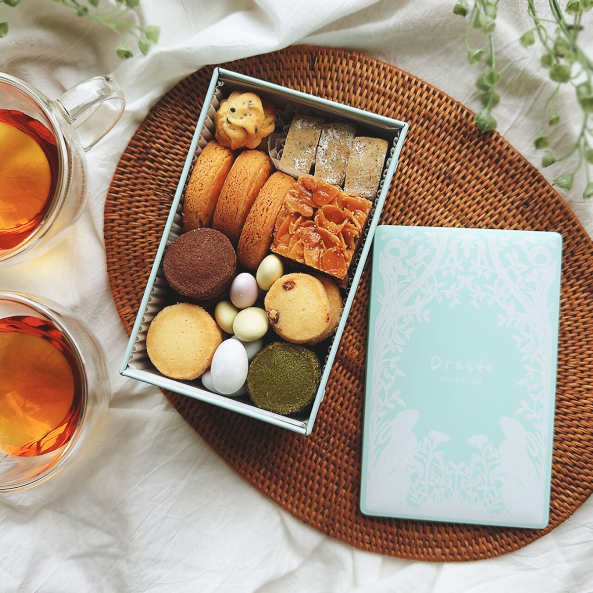 スイーツ&カフェドラジェの代表商品 クッキー缶※紙袋付【オンラインショップ限定価格】送料無料