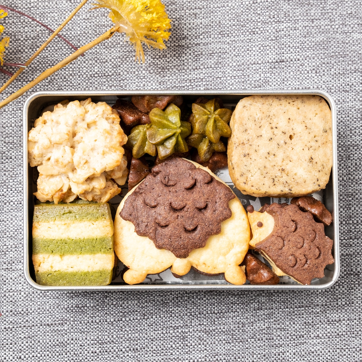 プリッとハリケツクッキー缶mini＊発酵バターと米油使用＊