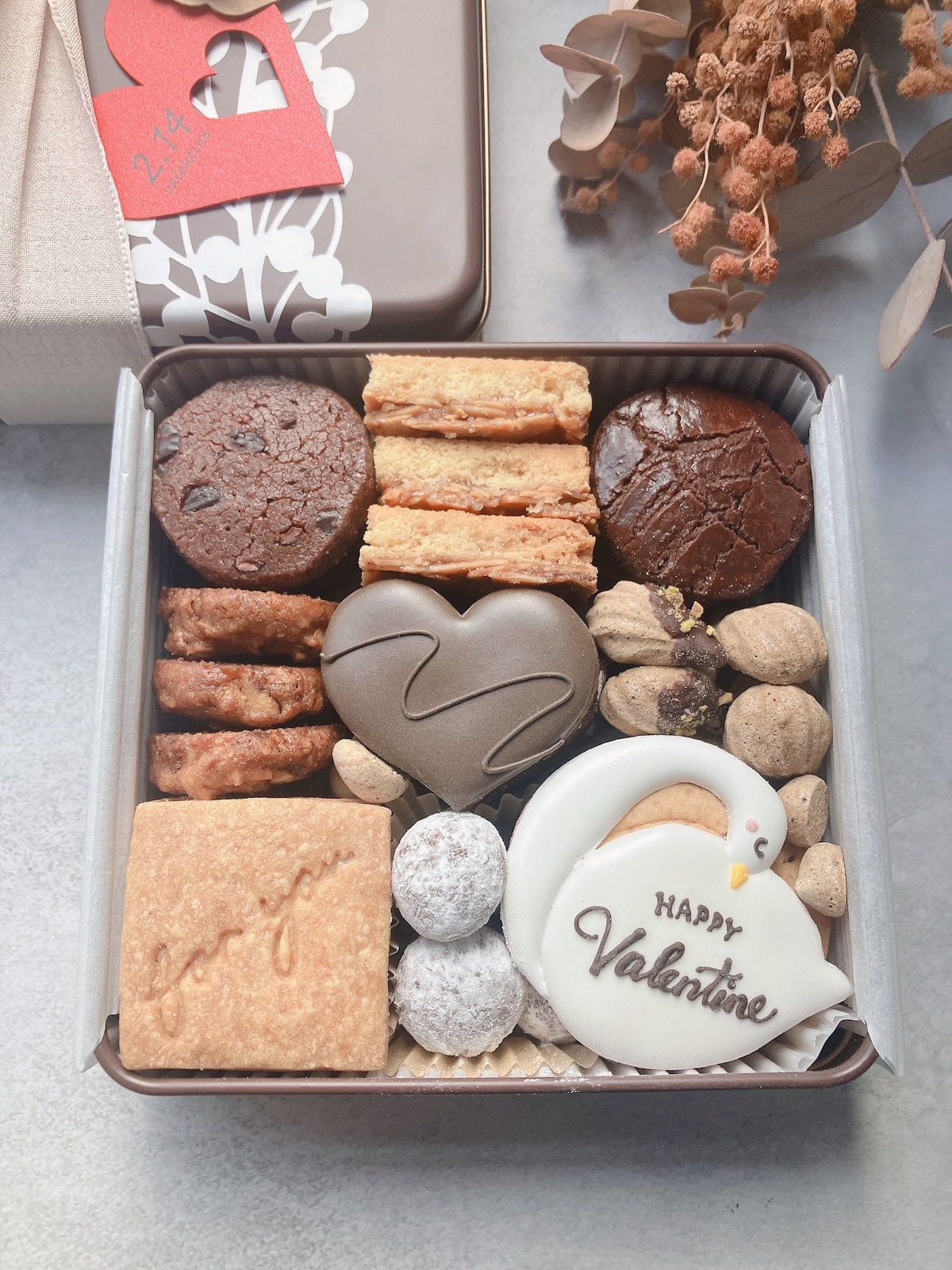 バレンタイン缶（2月限定）【季節のクッキー缶】