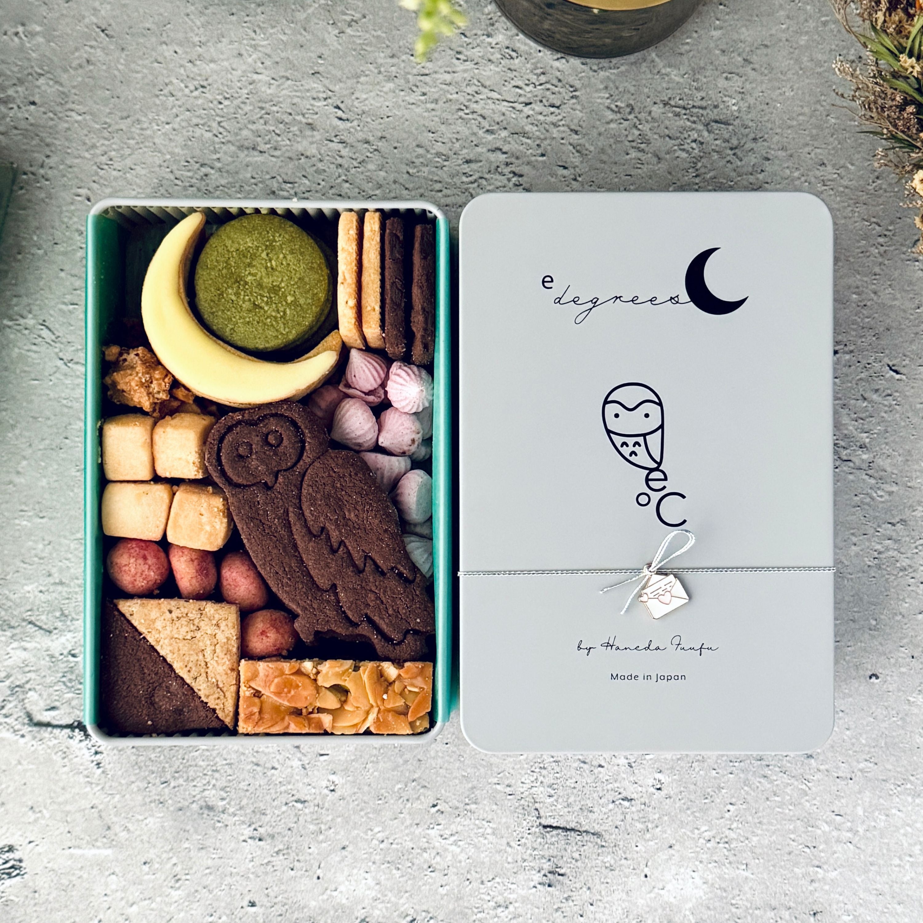 福を呼ぶフクロウとお月さまのクッキー缶 with ラブレター